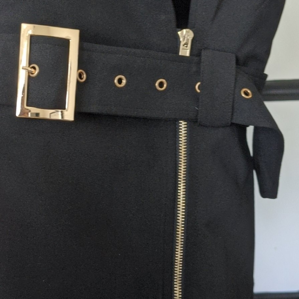 Blazer - Picture 3 of 6